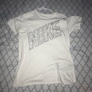 White nike T-shirt